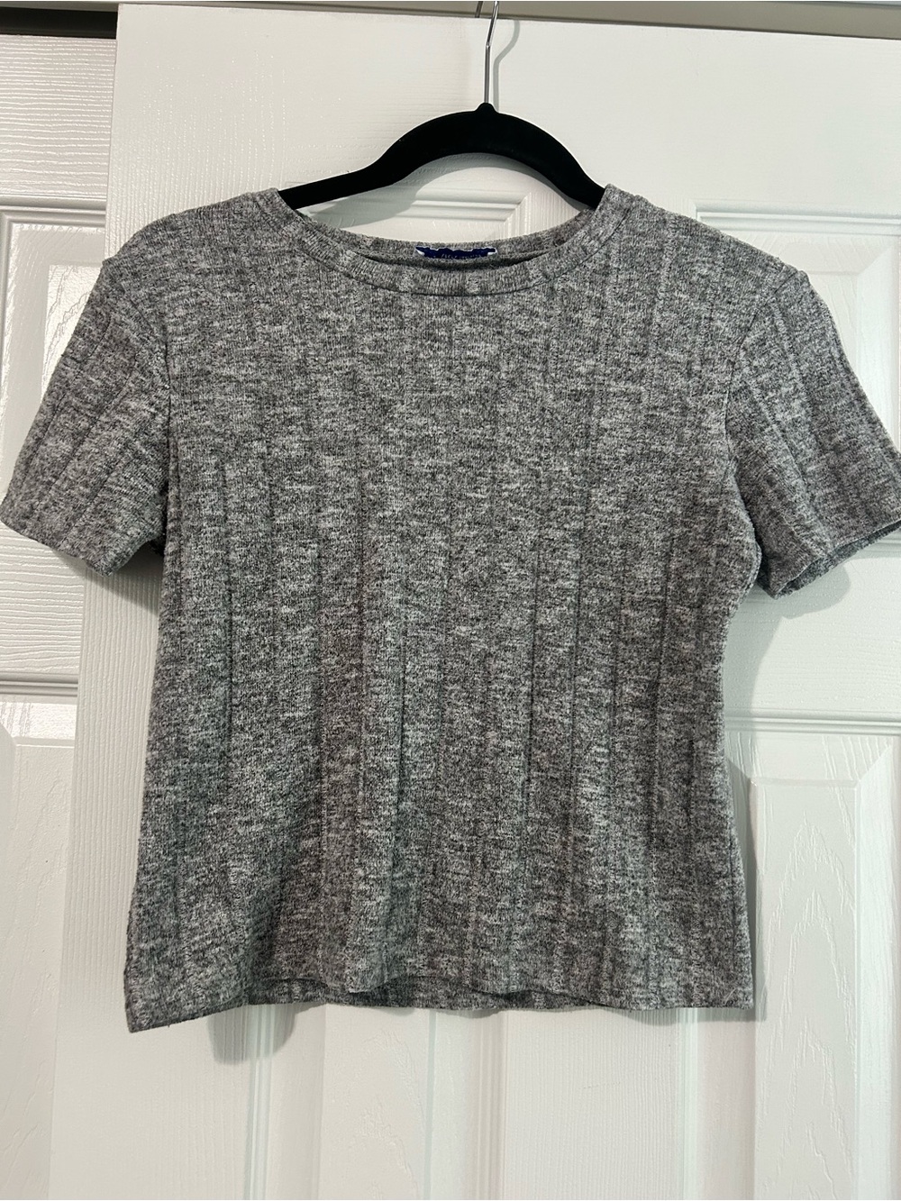 Zara Gray Short-Sleeve Ribbed Knit Top